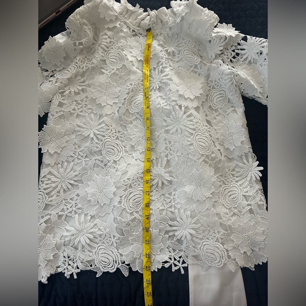 Tuckernuck White Guipure Lace Faye Blouse L Sleeveless Top Ruffle Bow Tie po - Picture 5 of 6